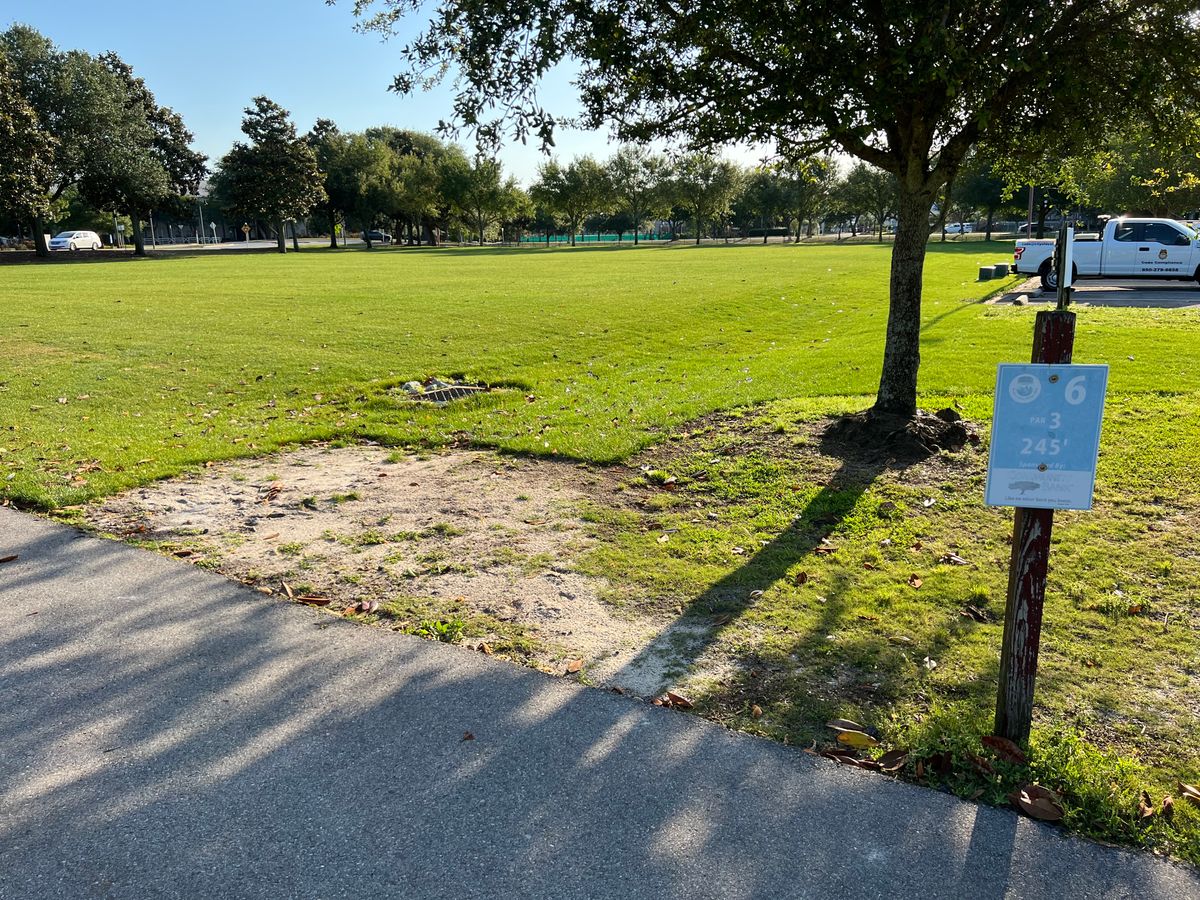No tee on hole 6