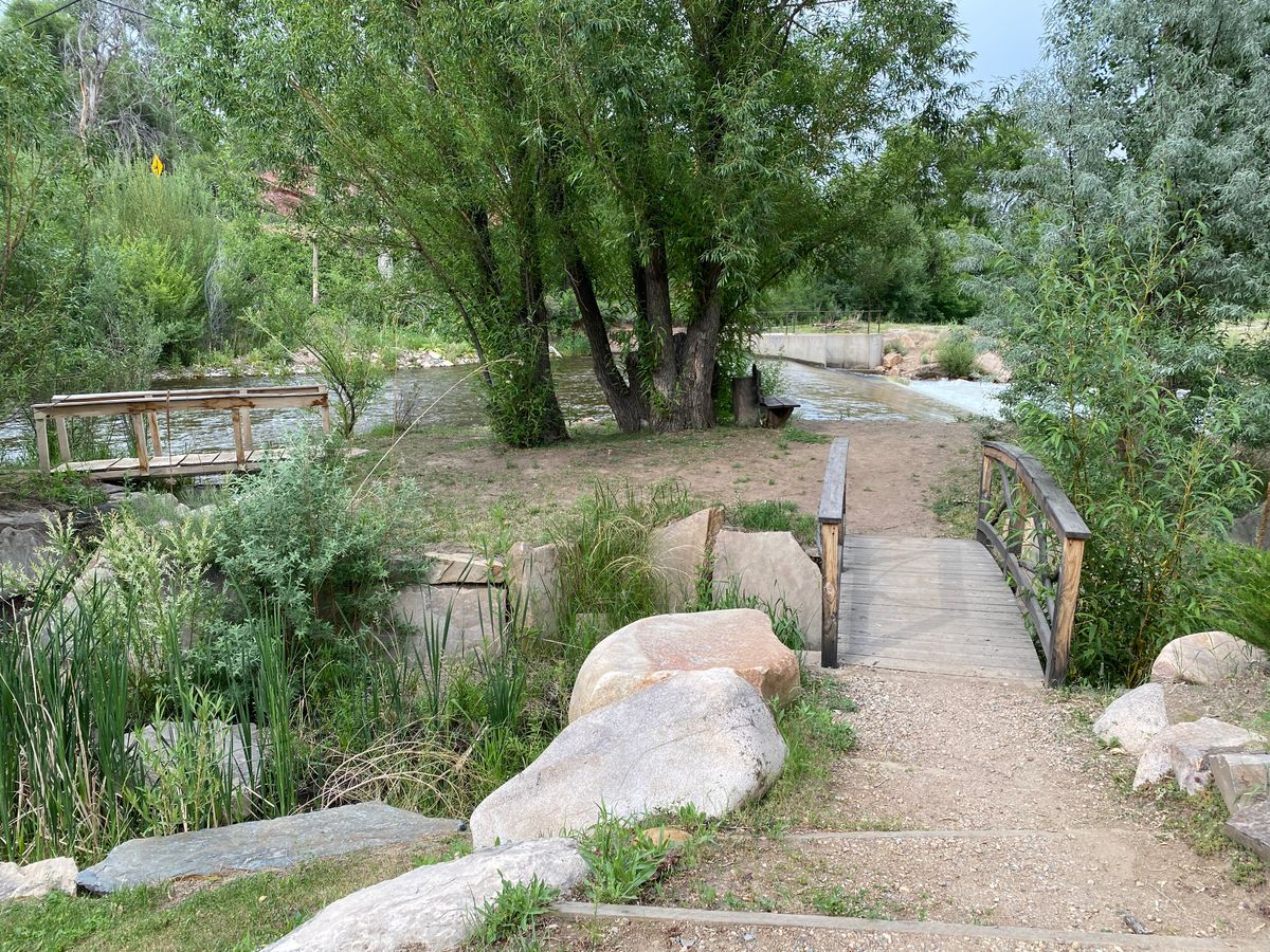 Walk bridges to spillway