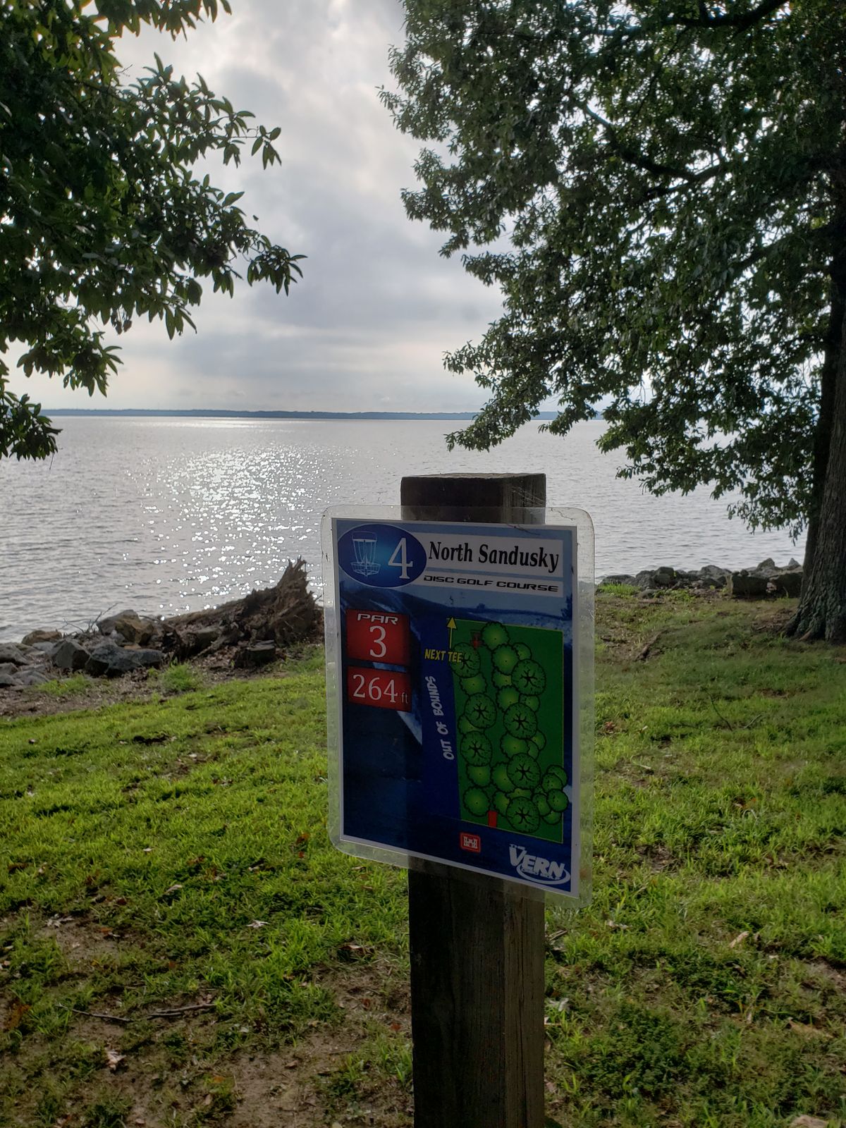 #4 Tee Sign