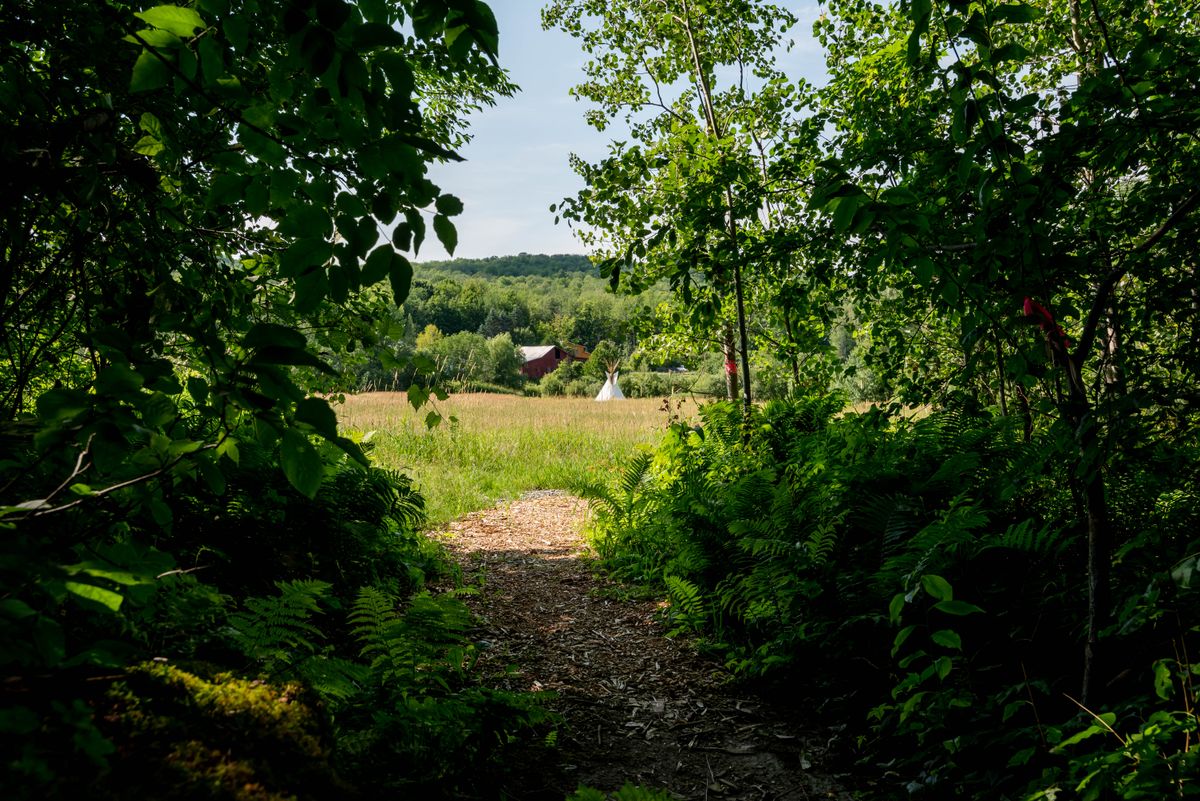 Walking to hole 5