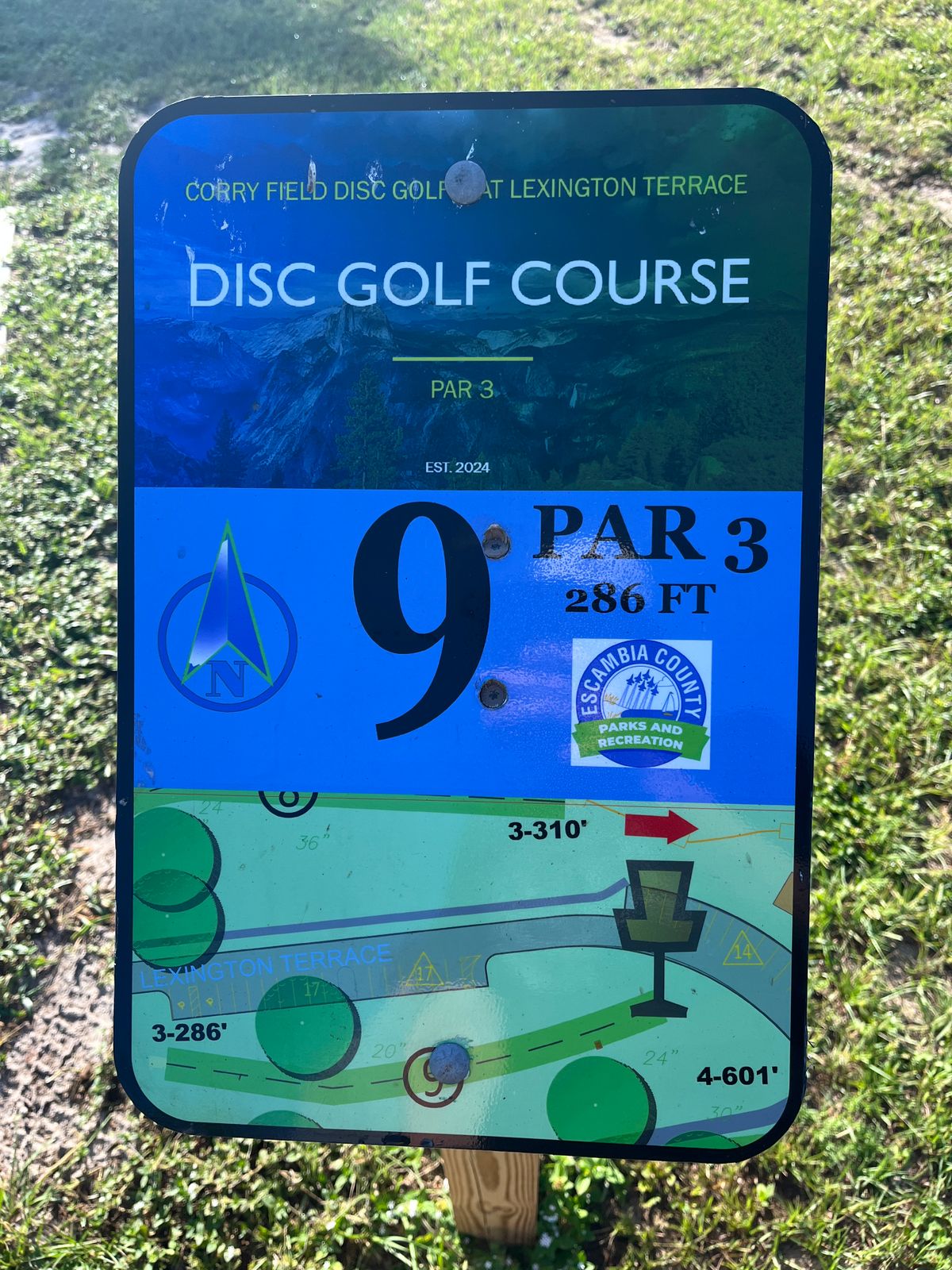 Hole 9 Sign