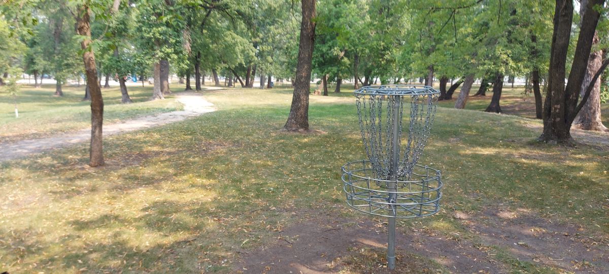 Reverse back up the fairway on hole 9🍁☘🍀🍁