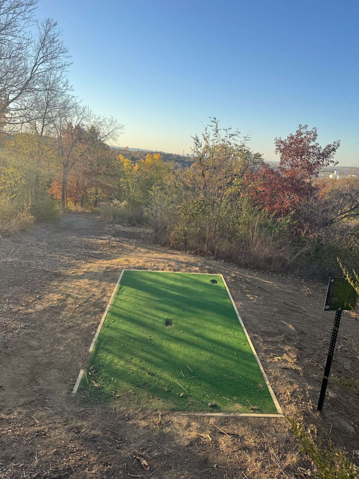 Hole 8 (missing in app)