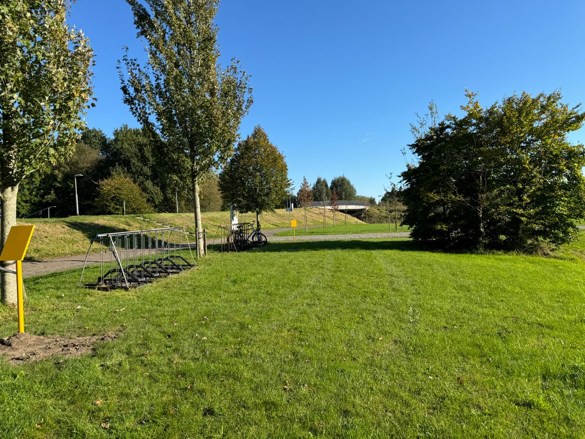 Hole 1 red