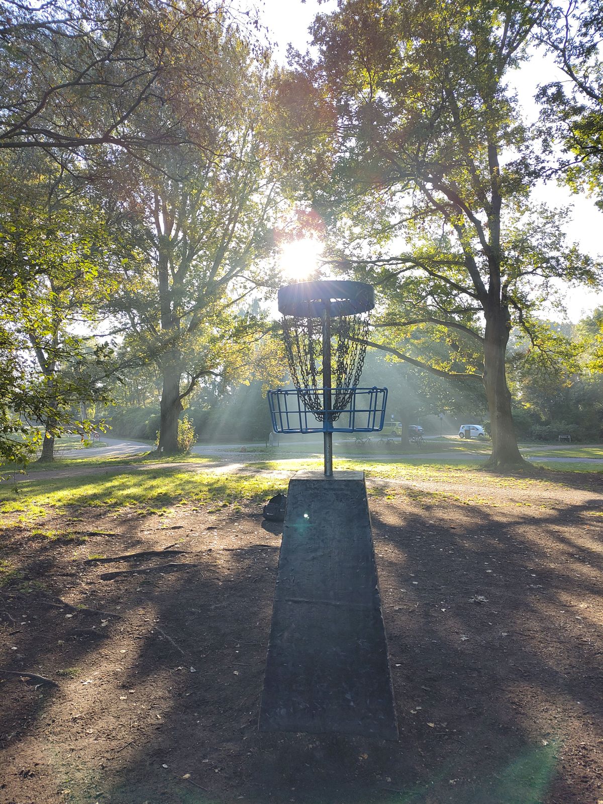 Hole 10 on a pretty and less busy autumn morning in Copenhagen.