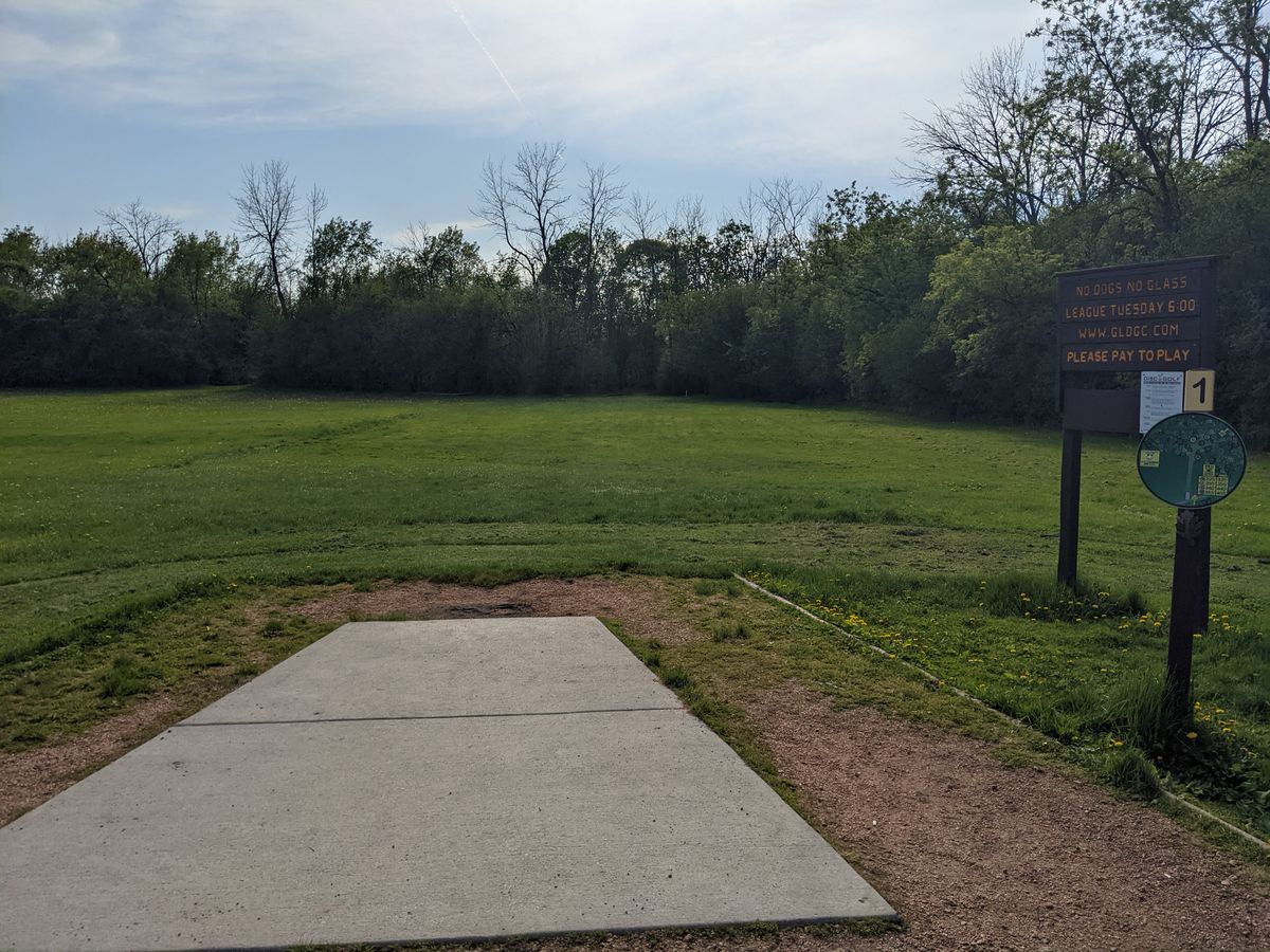 Hole 1 tee pad