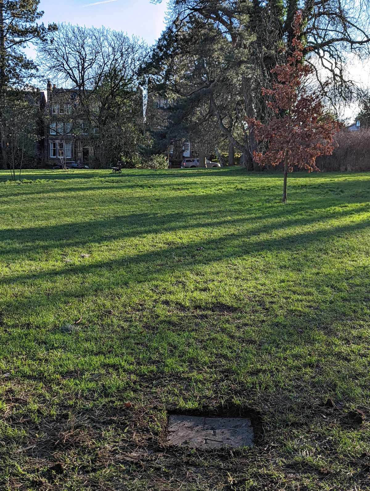 Tee 4.