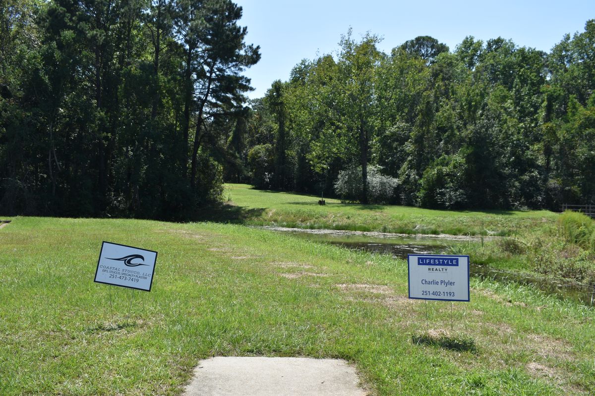 Hole 1’s Tee