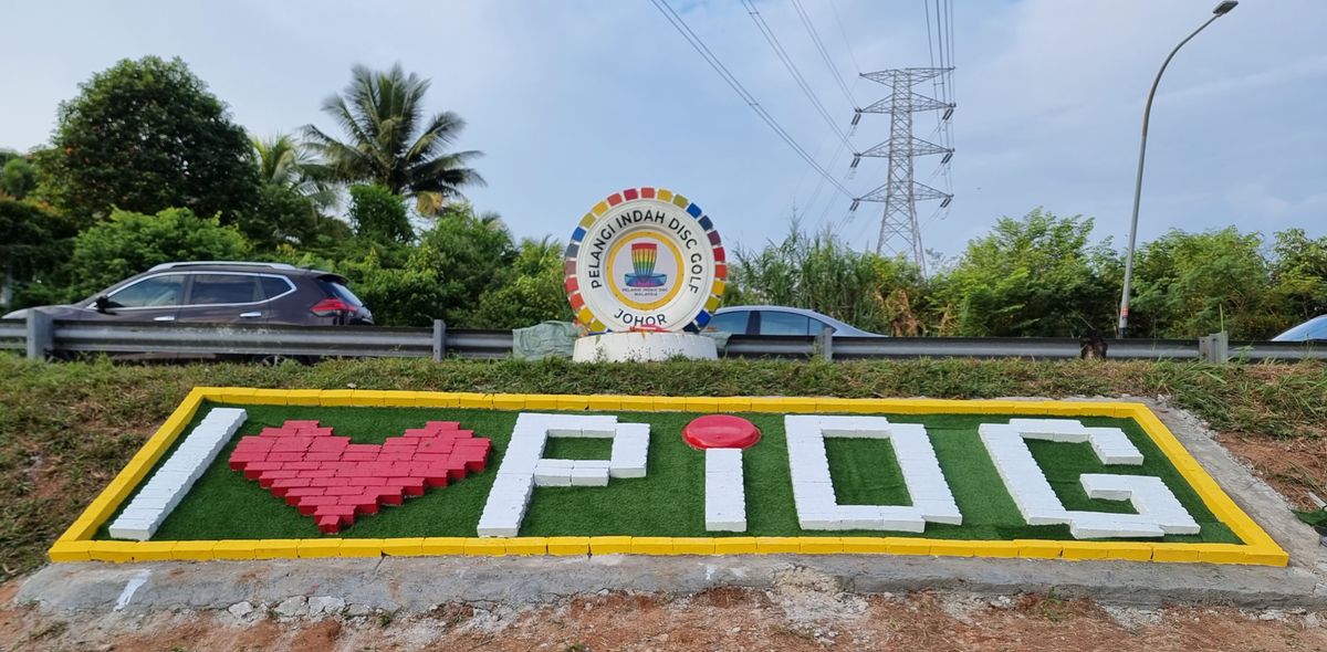 Latest PiDG signage 100% funded and build by our PiDG community.