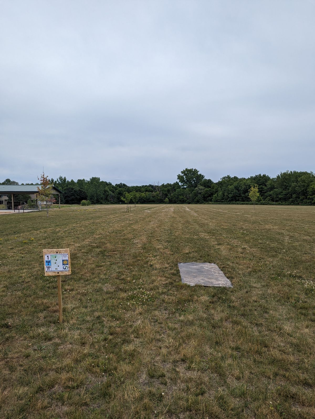 Hole 1 Tee and Sign