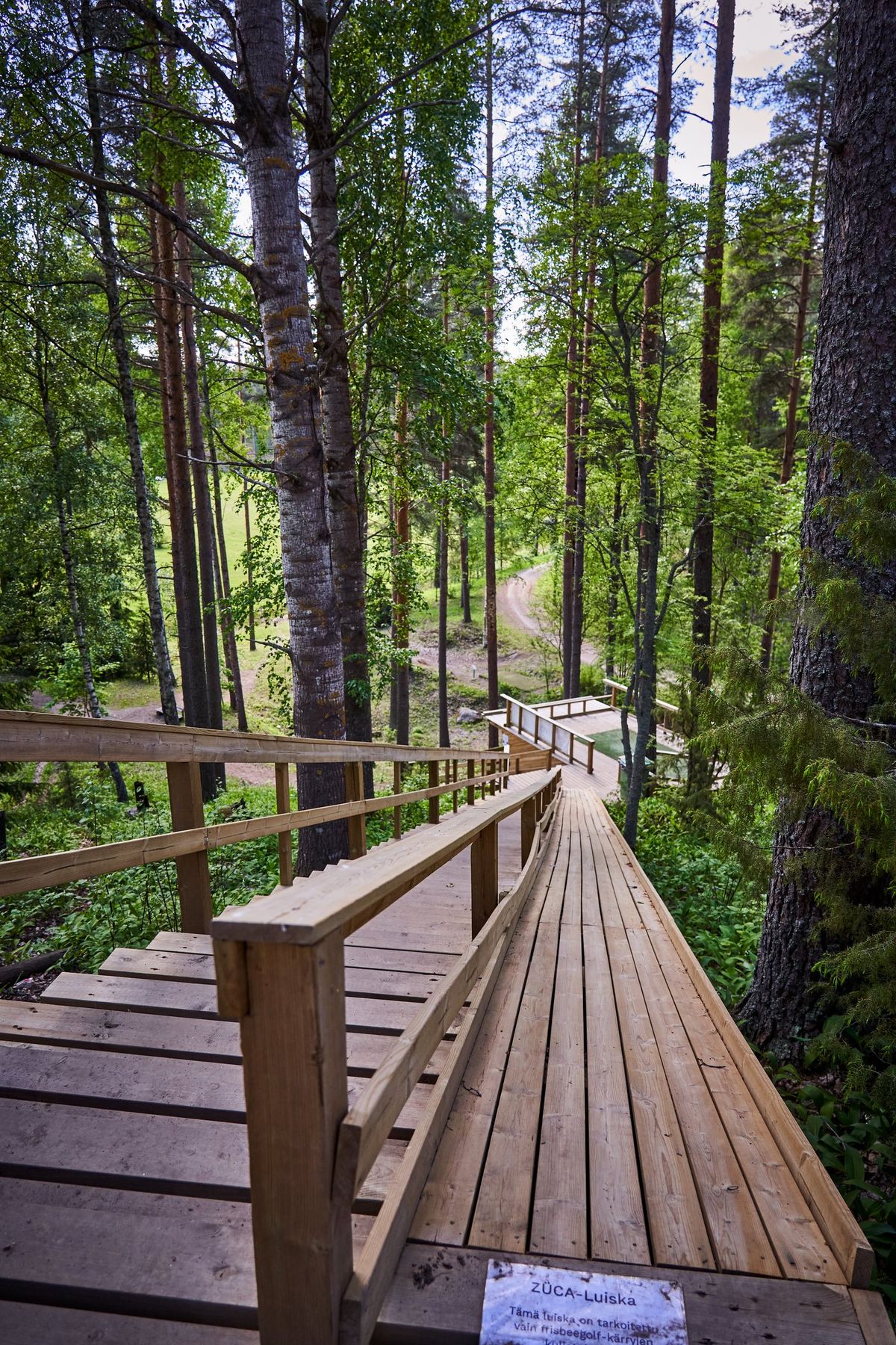 Kippis Pro #13-14 stairs and Züca ramp.