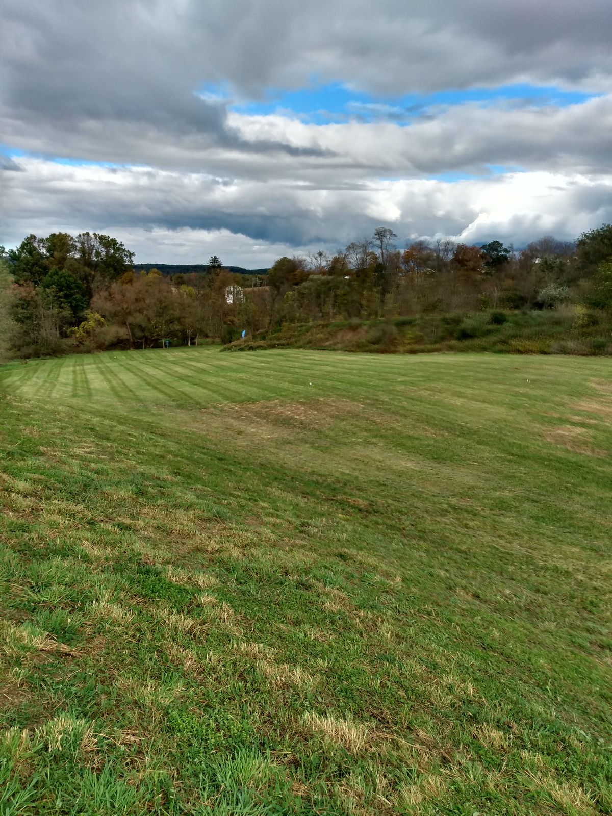 Hole 6 approach