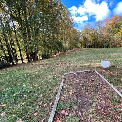 Hole 2 tee