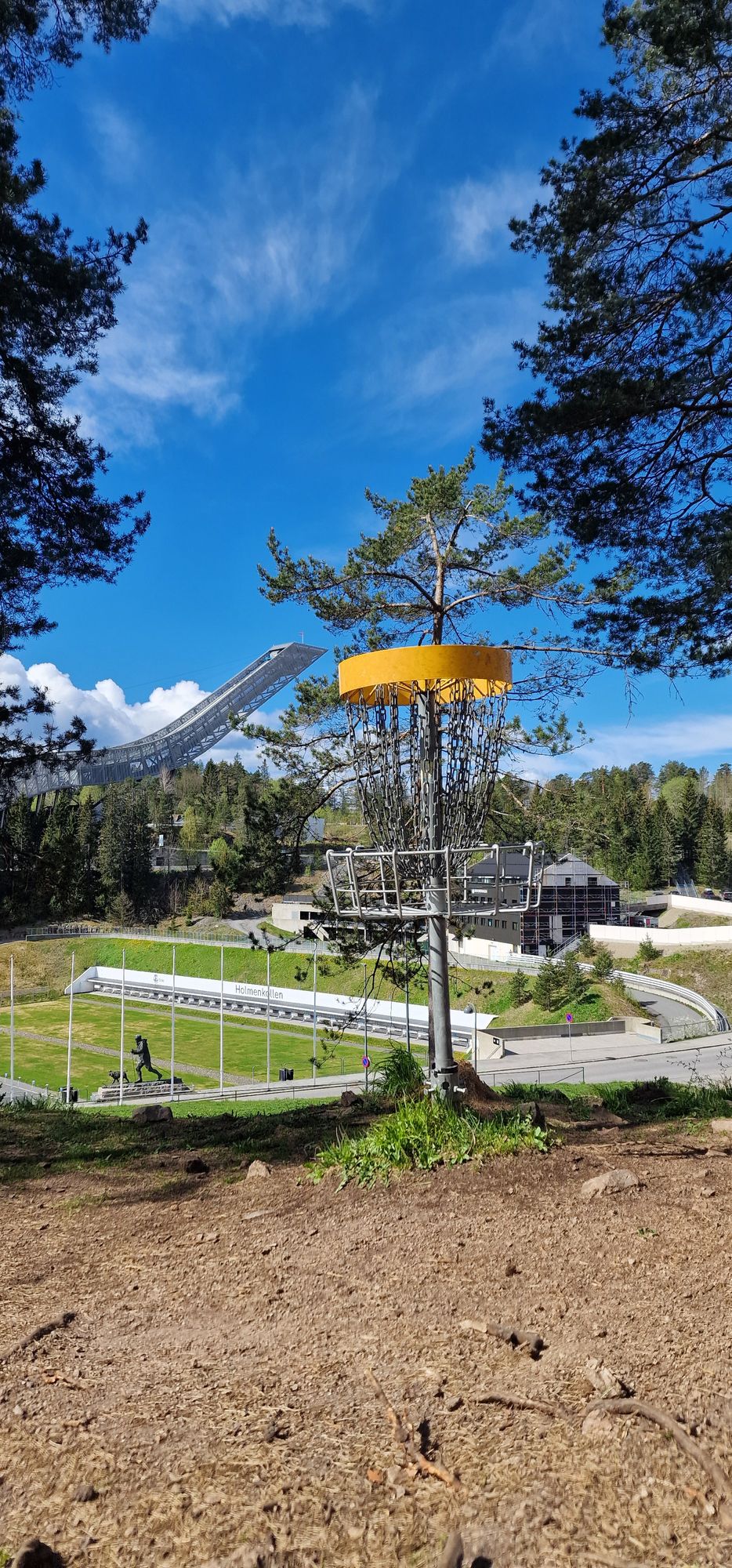 Sunny Holmenkollen