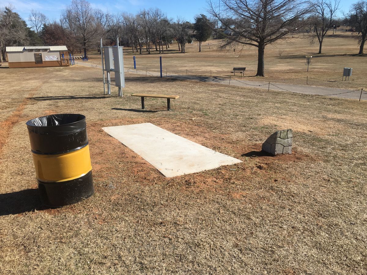Hole 6 Teepad