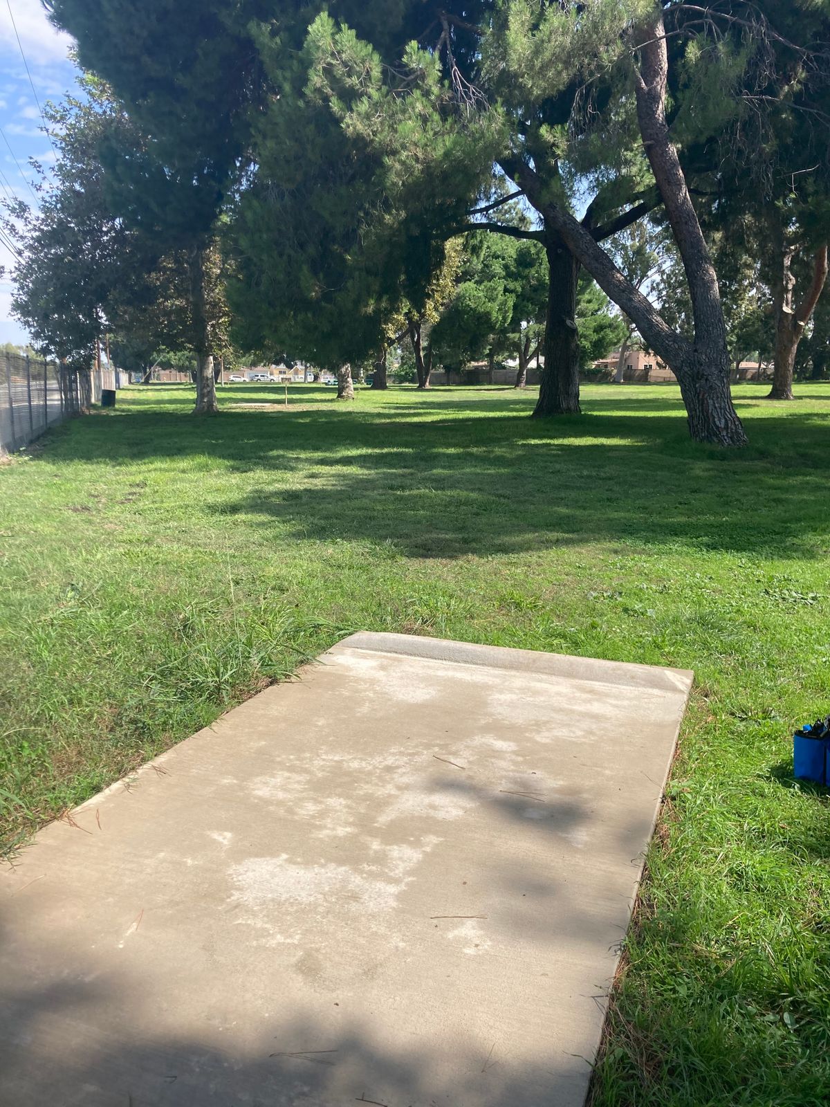 New/Original hole 8 tee. Can be used as 5 long & also others. (22,6)