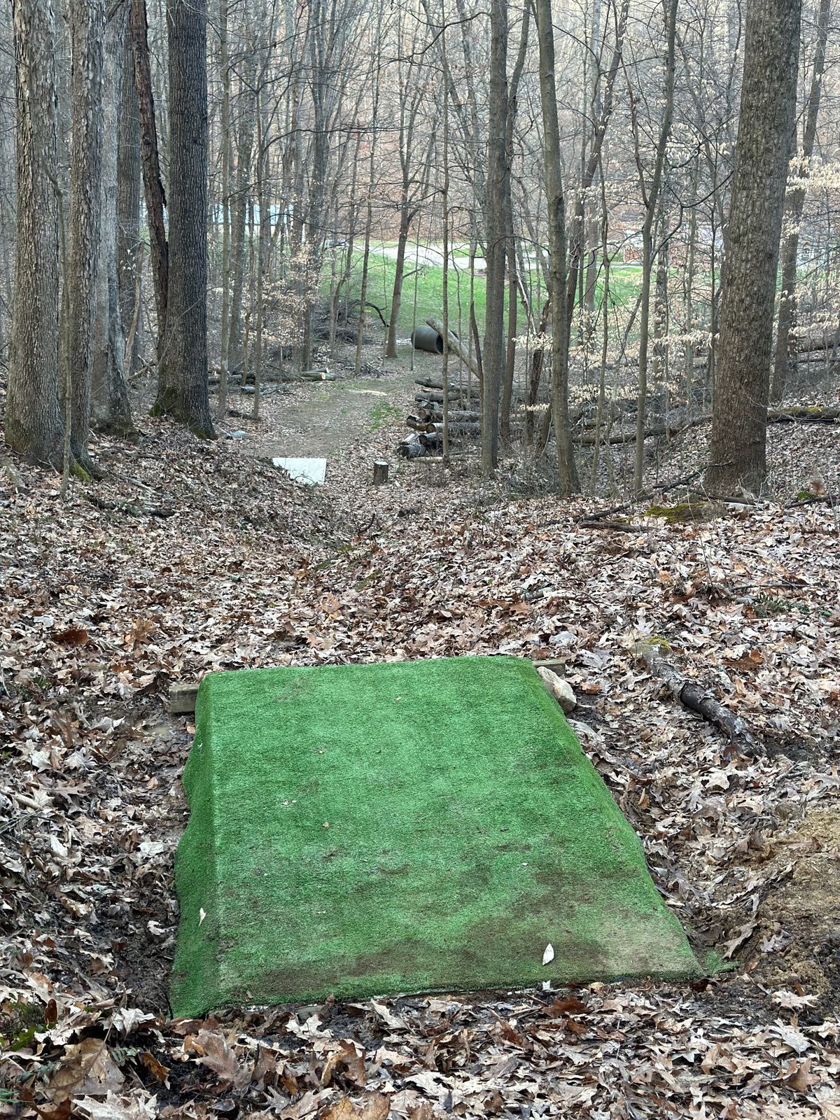 Hole 9’s Long tee