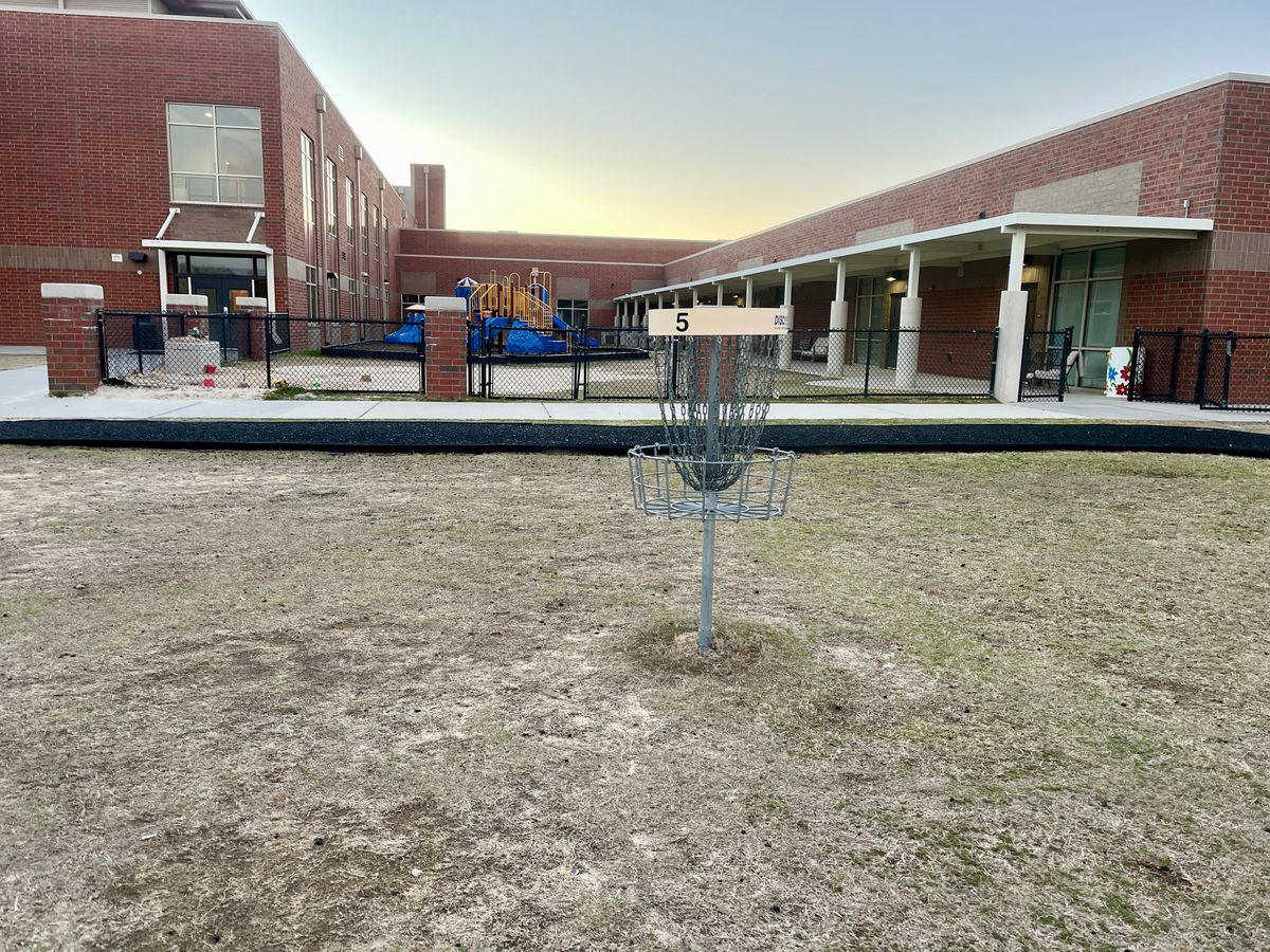 Hole 5 approach