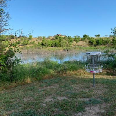 Pretty walk around Memory Lake