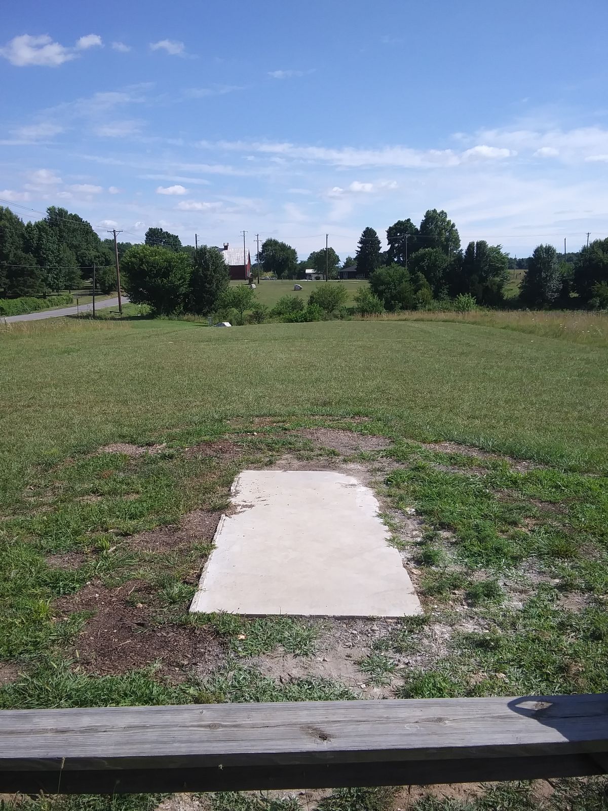 Tee 1
