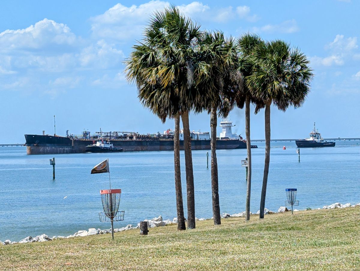 Monday rush hour at Picnic island Tampa 😀