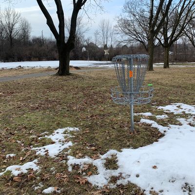 Hole 2 basket