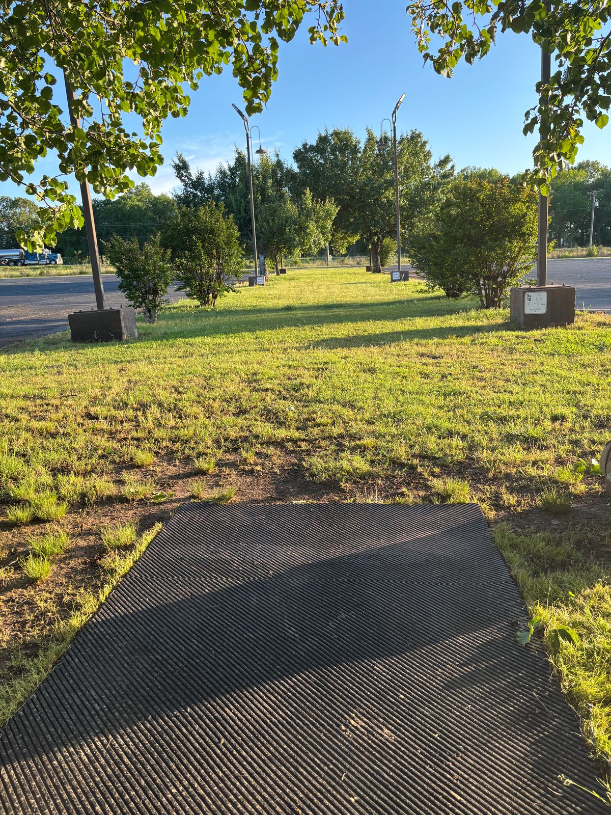 Hole 9/18