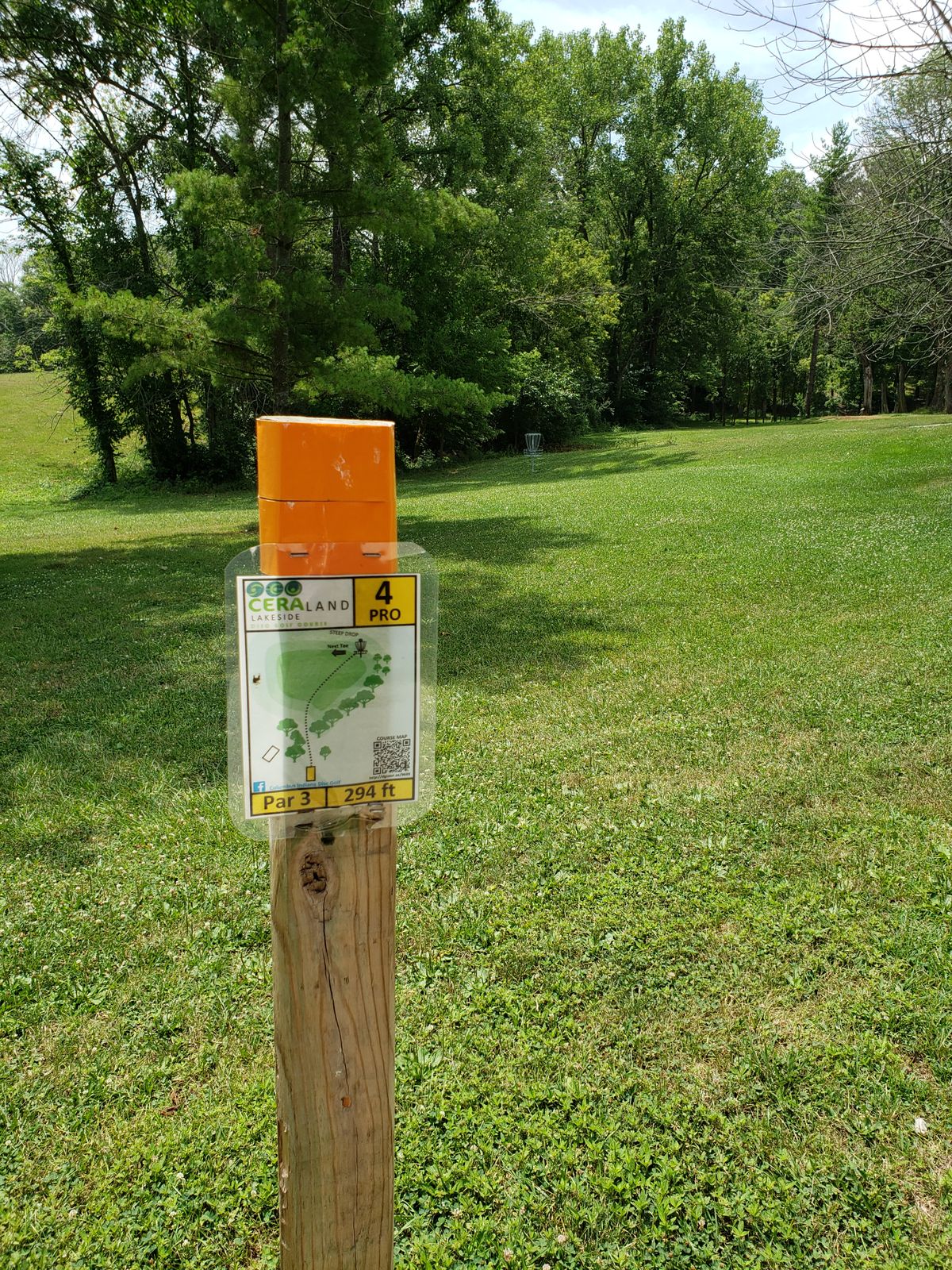 #4 Pro Tee Sign Post facing Fairway.