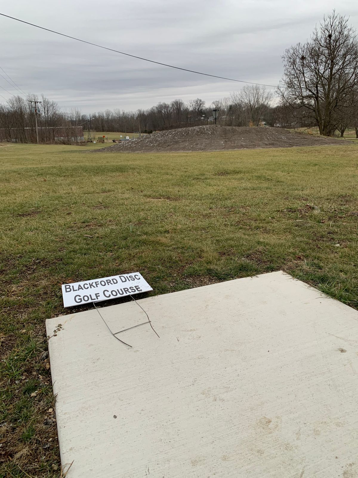Tee pad 01 with Basket 18 on the right.