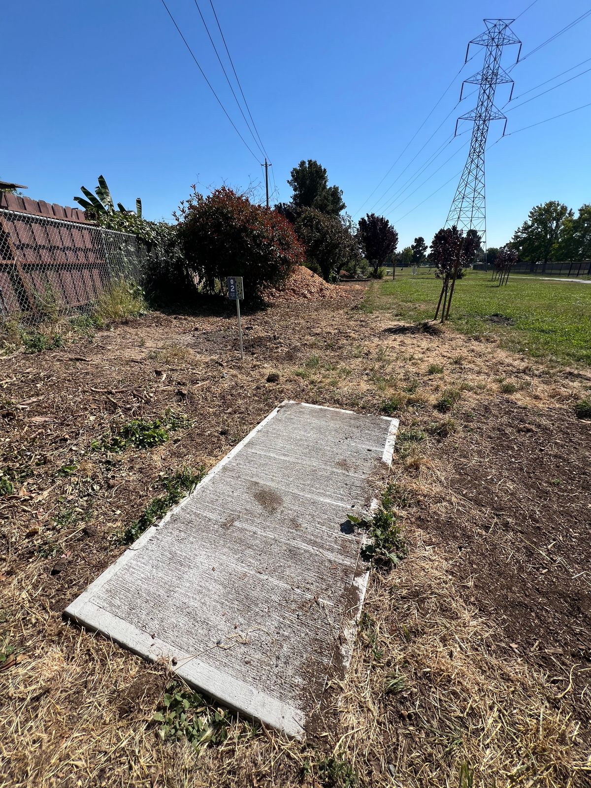 Hole 2 Tee