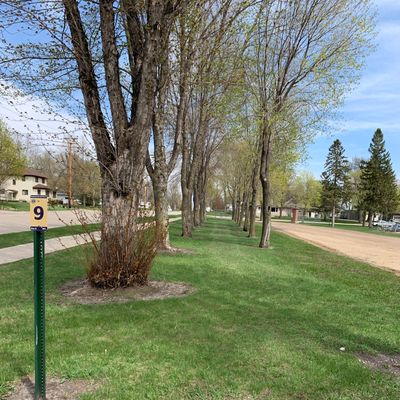 Hole 9 tee pad