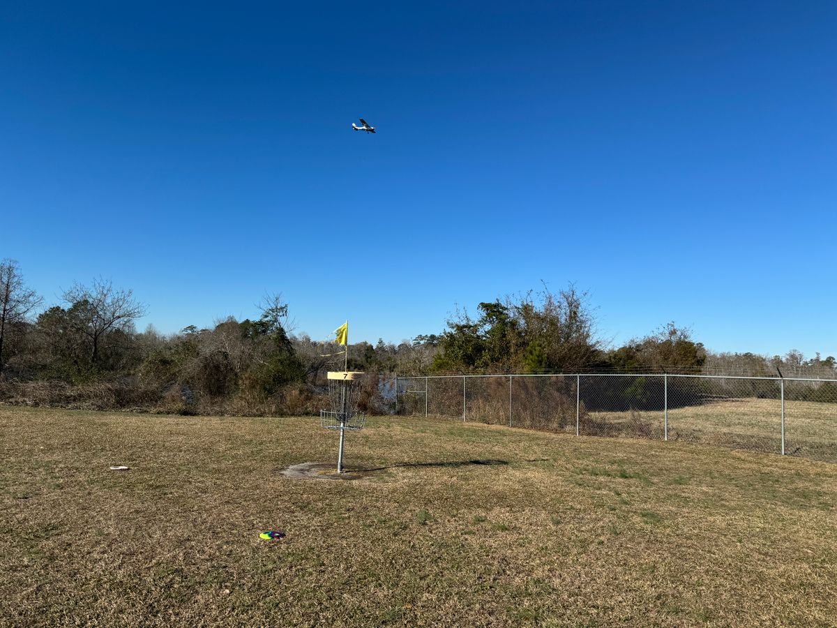 Go right and you’re never getting that disc back!