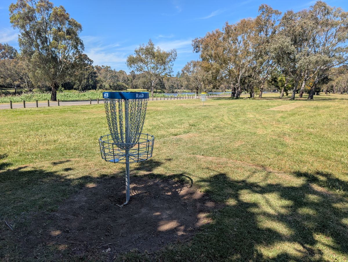 Hole 9s baskets
