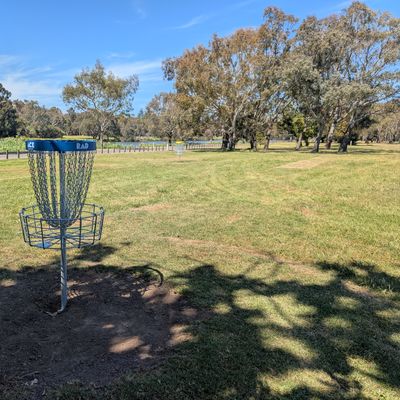 Hole 9s baskets