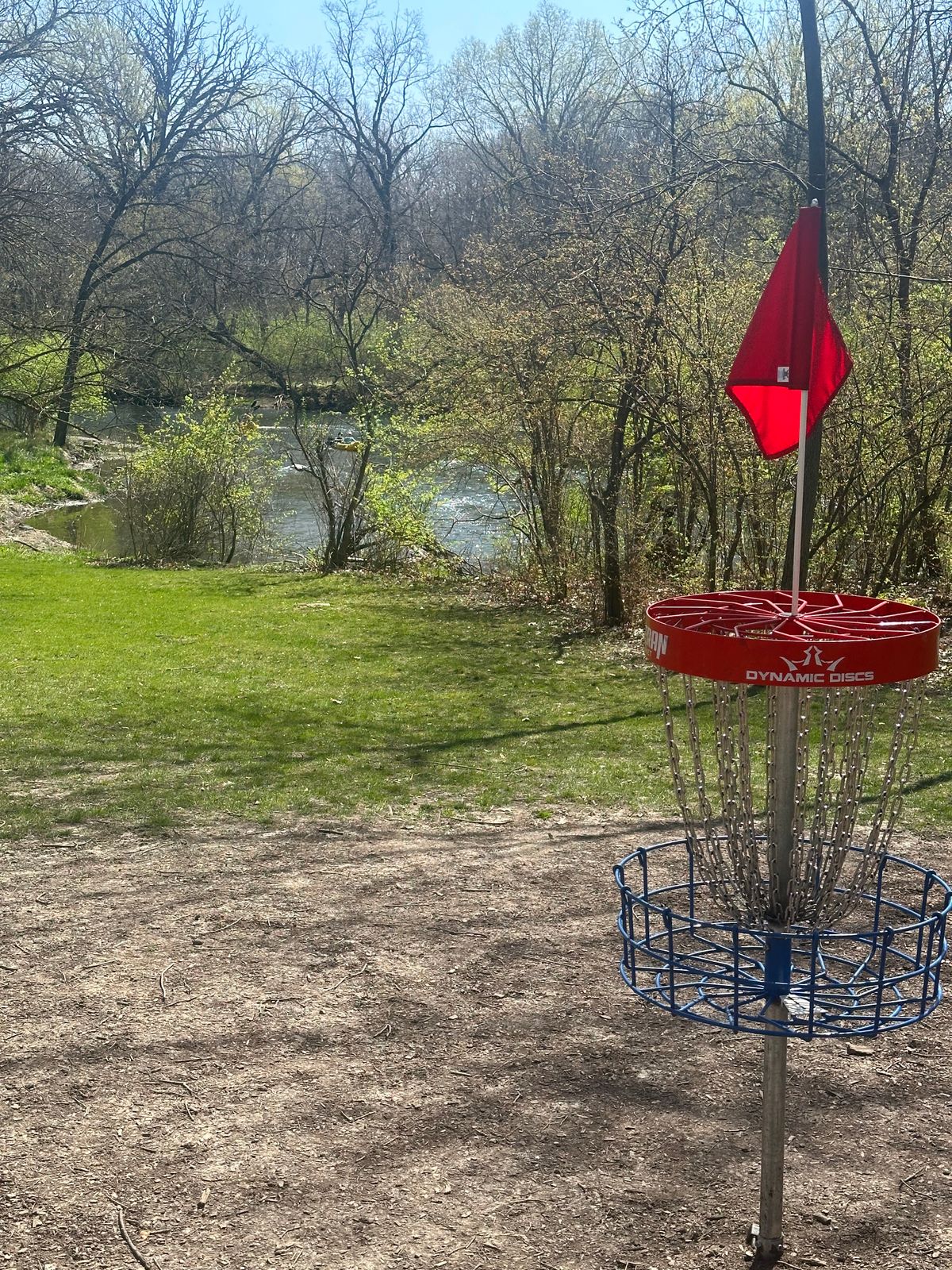Front nine, even when against the DuPage River is in great shape. Canoes float by on the weekend.