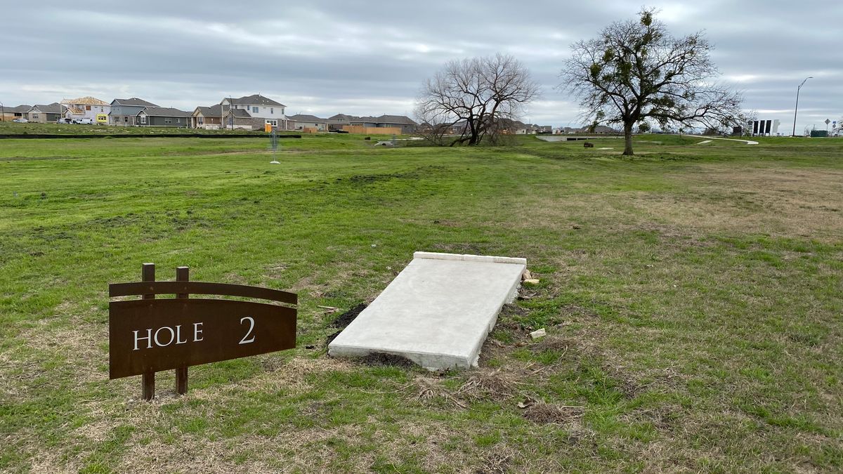 Hole 2