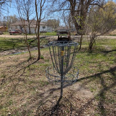 Hole 2 basket