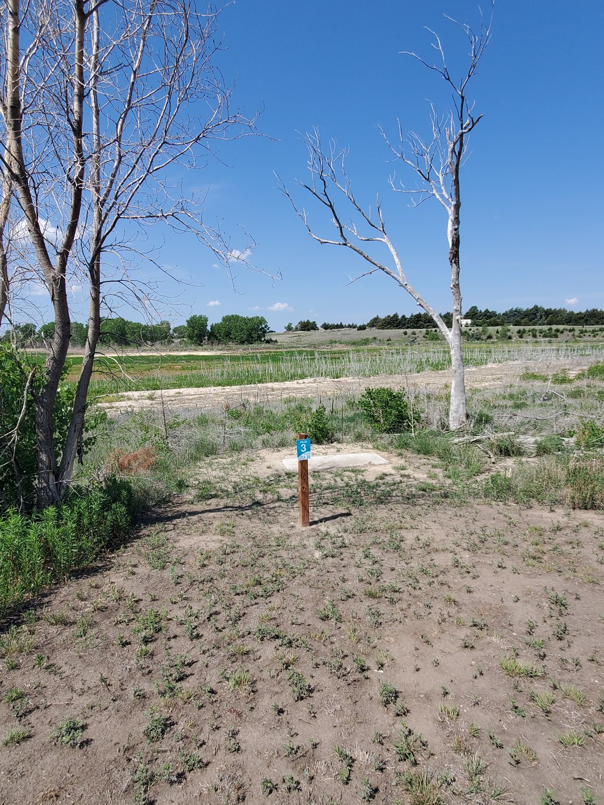 Hole 3 - Teepad