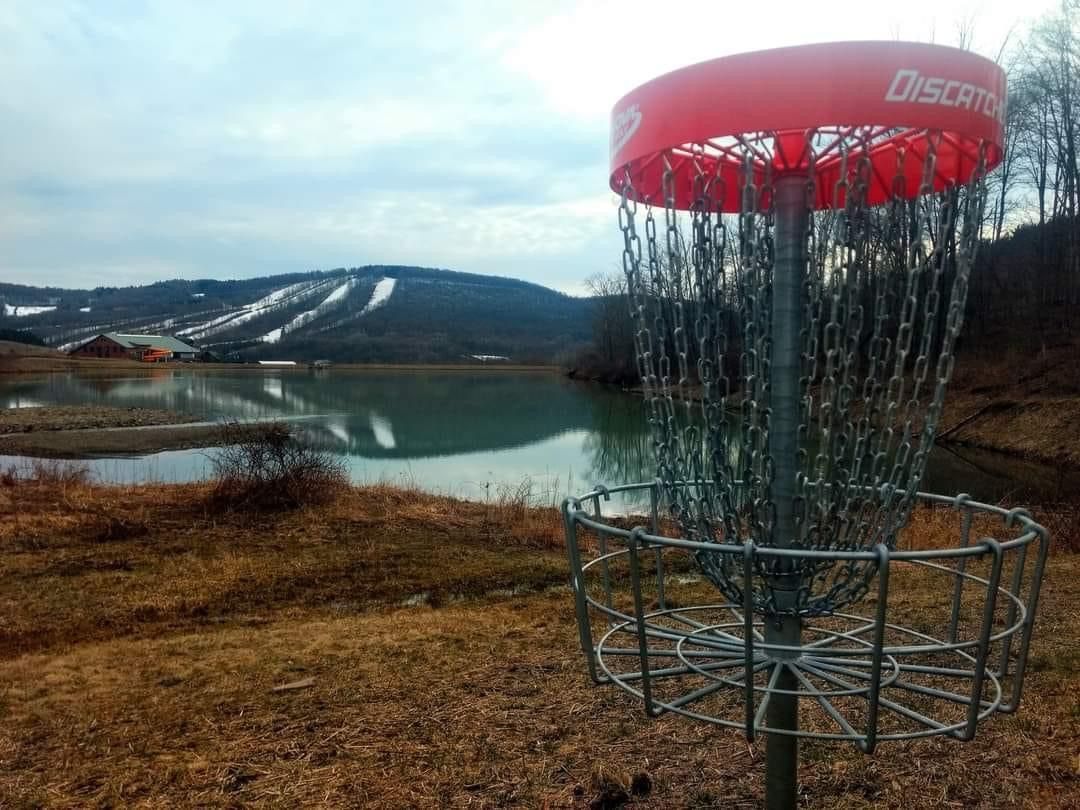 Hole 9 green and view