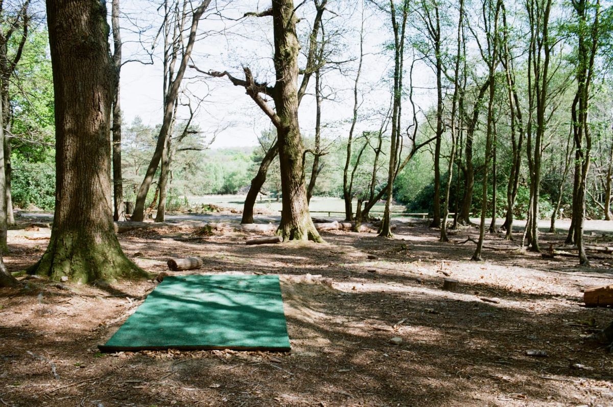 White hole 11