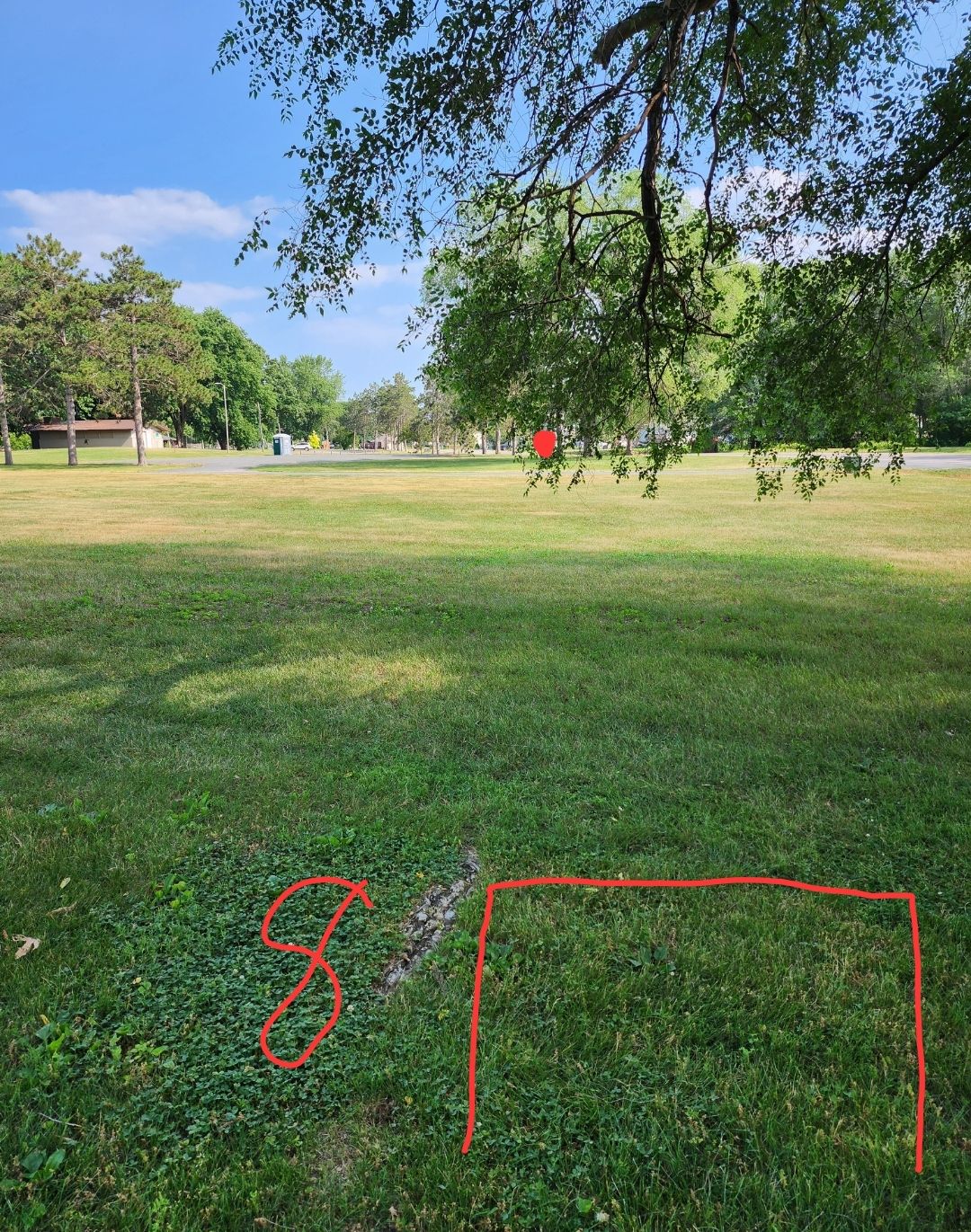 Long Tee Hole 8