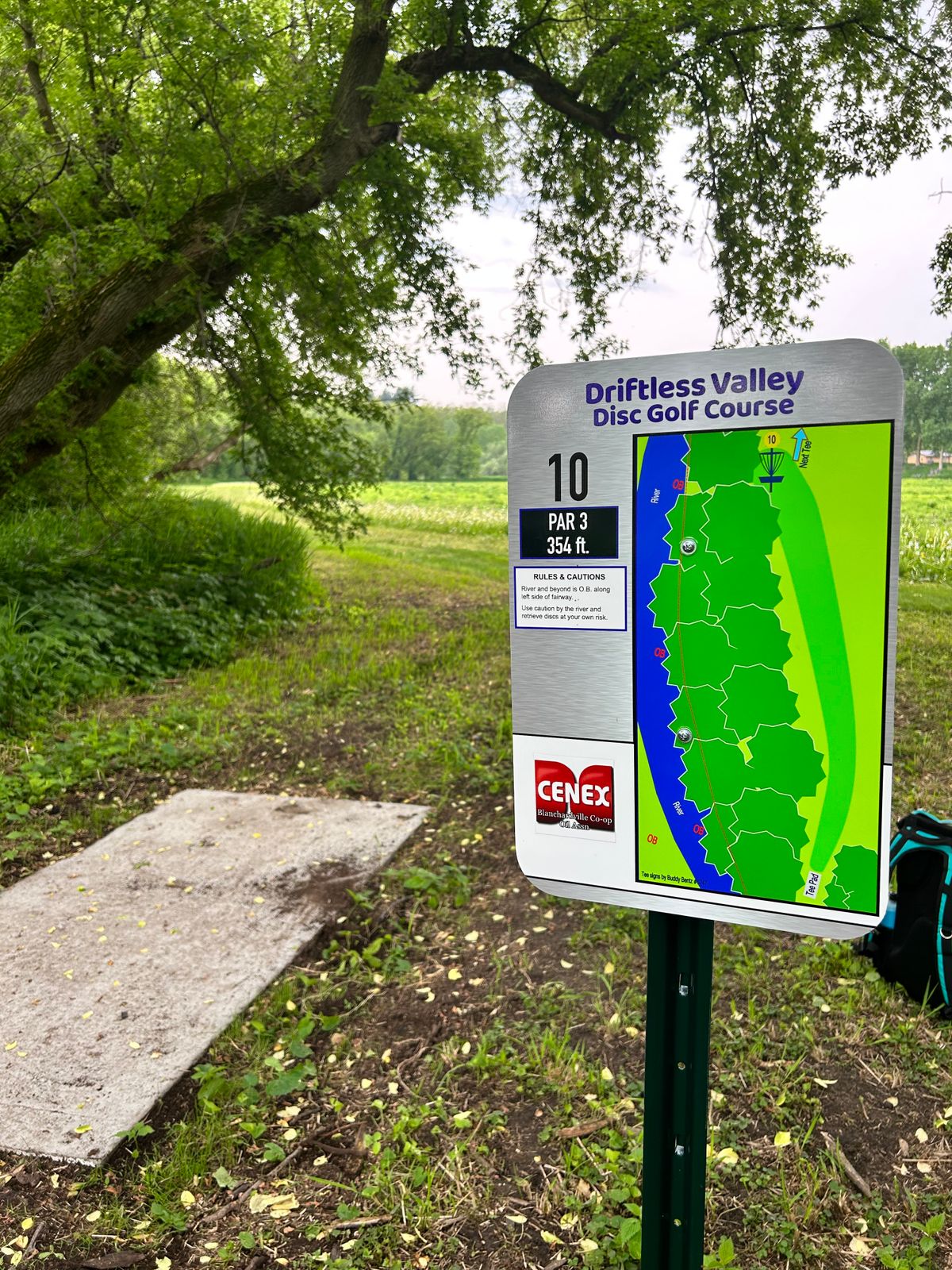Hole 10 tee pad