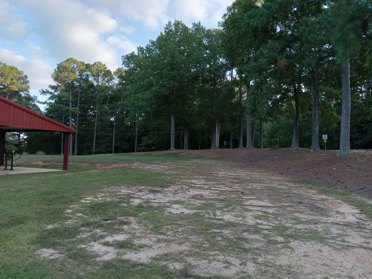 Hole 4 from near white tee