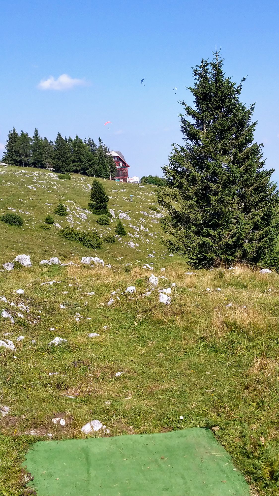 Hole 18 (valley shot)