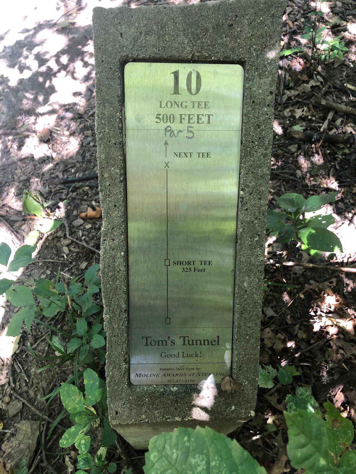 Hole 10 sign