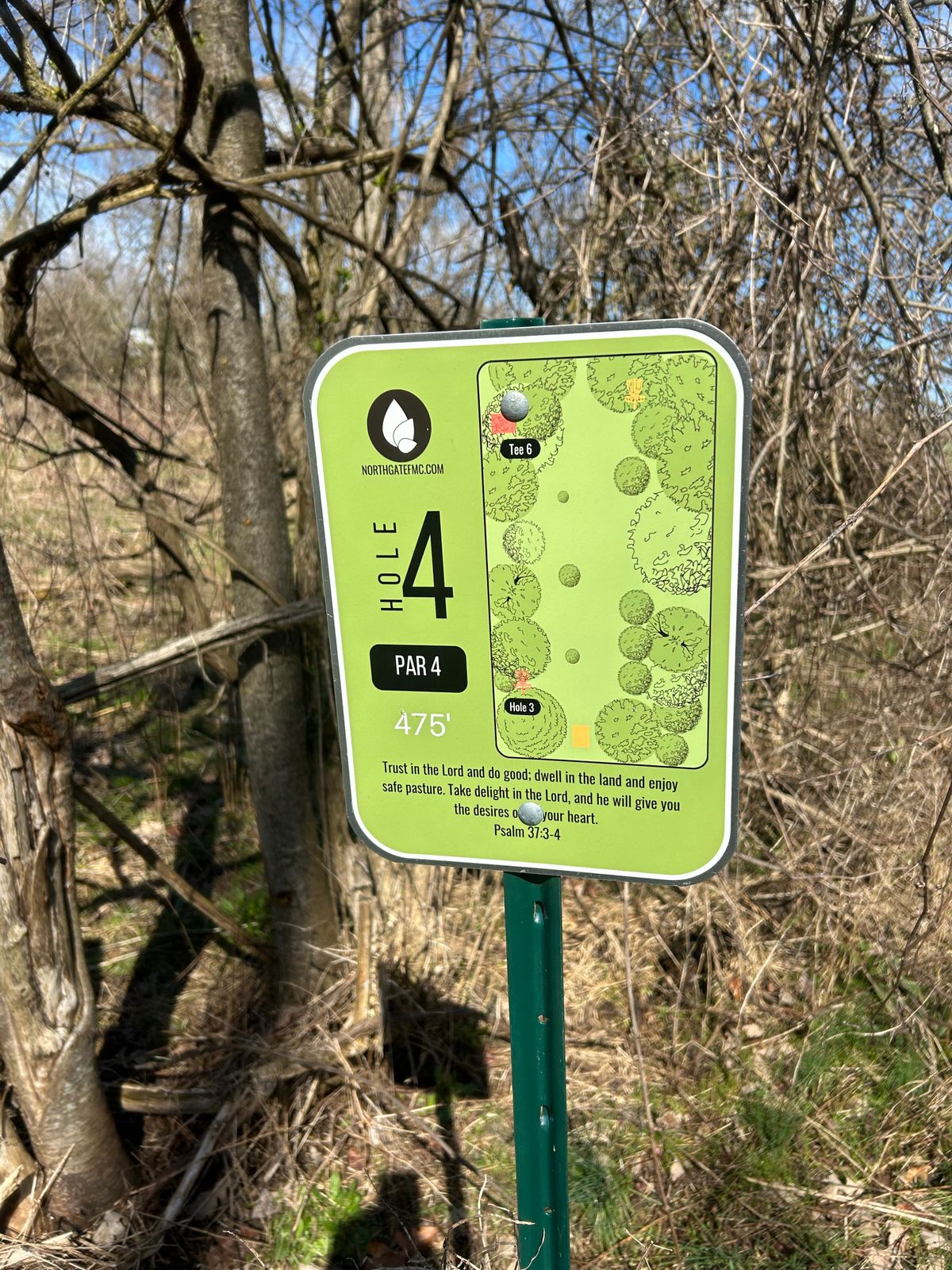 Hole 4 sign