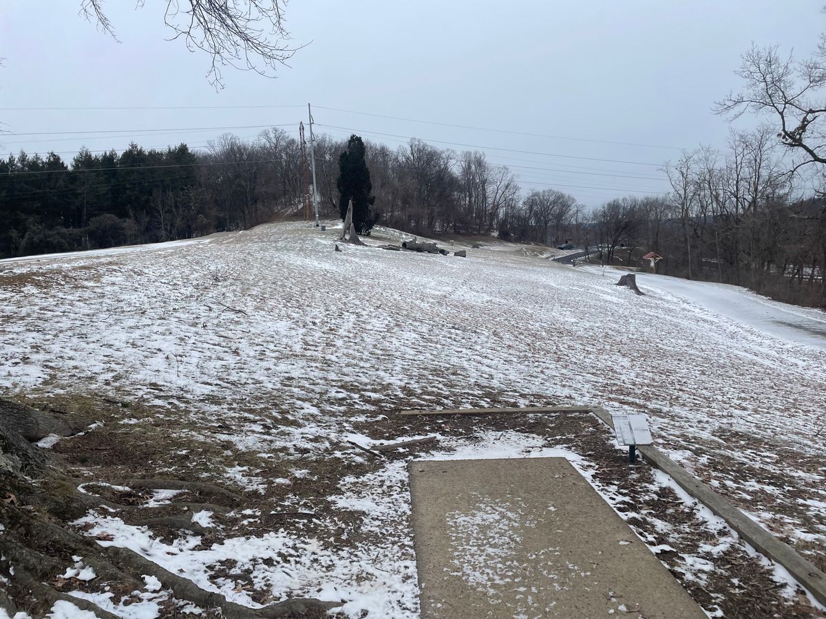 Hole 18 short tee pad