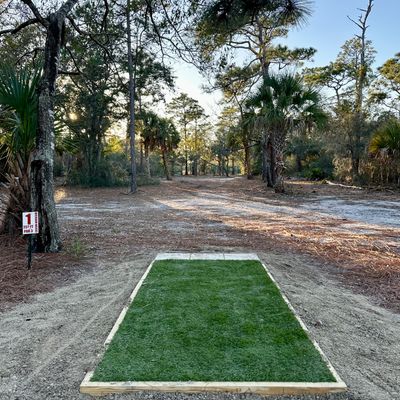 Hole 1 short pad