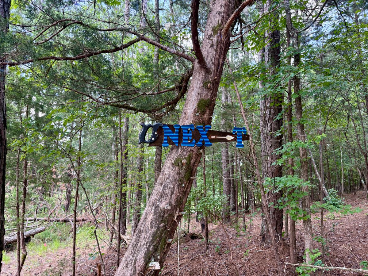 Hole 13 Next Tee Sign
