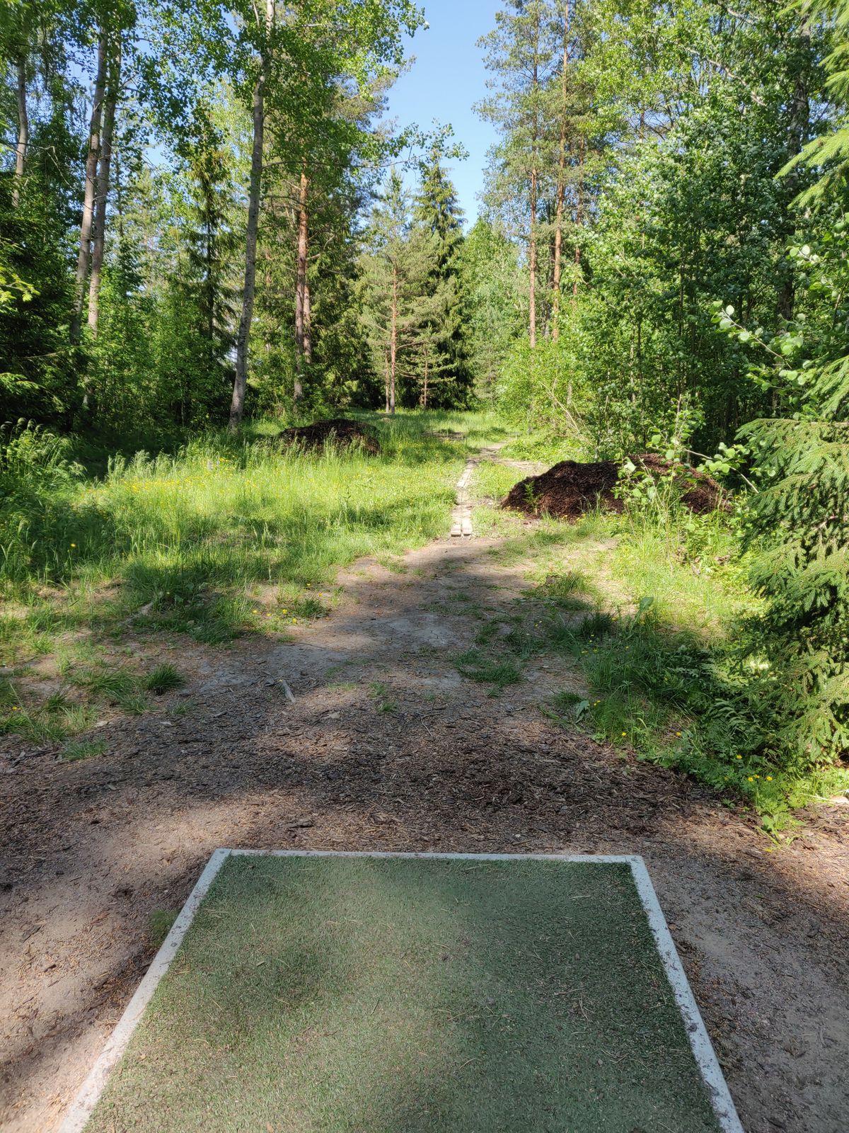 Väylä 7, kaartuu vasemmalle, josta jatkuu vielä 25-30 metriä